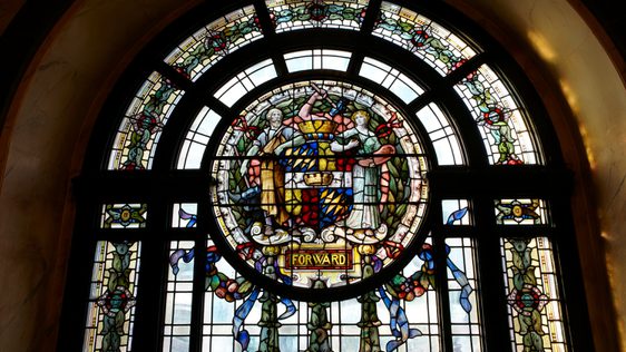 Stained glass window showing the coat-of-arms of the city of Birmingham.