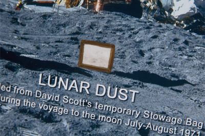 Close up of lunar dust.