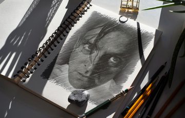 Mock up of a sketch of Rik Mayall.