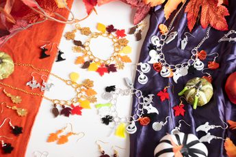 Halloween themed jewellery including necklaces, bracelets and earring made of leaves and halloween themes items.