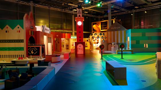 Exhibition of a small city for children to learn and play in